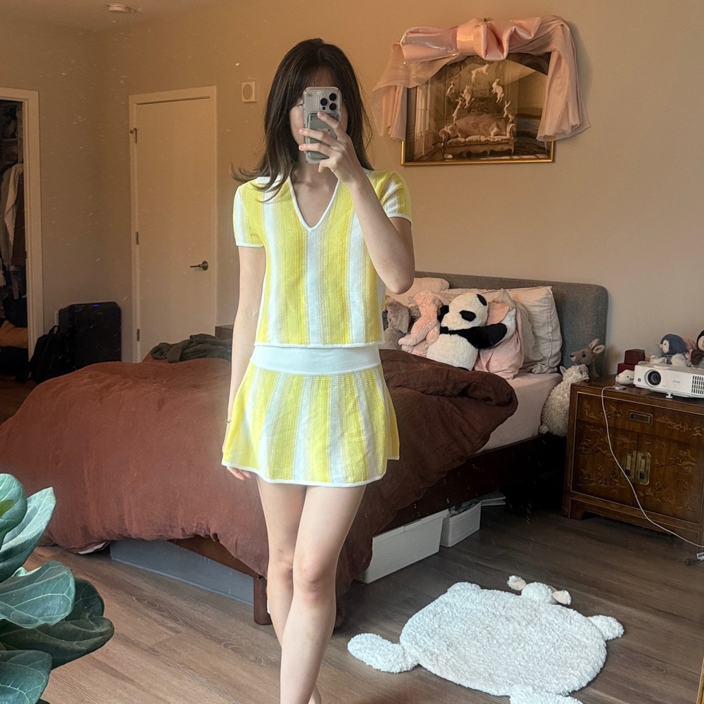 NWT ROWING BLAZERS KNIT YELLOW TOP AND SKIRT SET